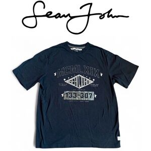 NWOT. Sean John Vintage Y2K Black Graphic T-Shirt. Size Large